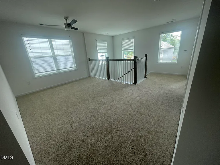 518 Dorset Stream Dr — Photo 16