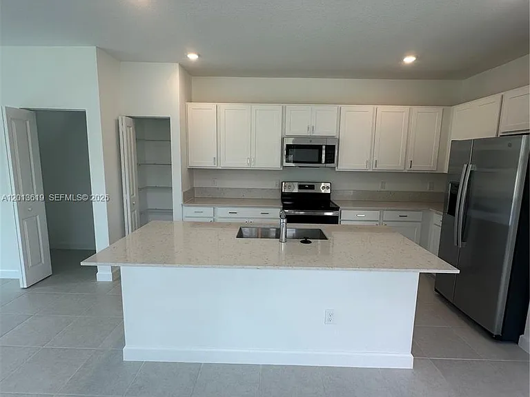 4665 Meyerson Pl — Photo 12