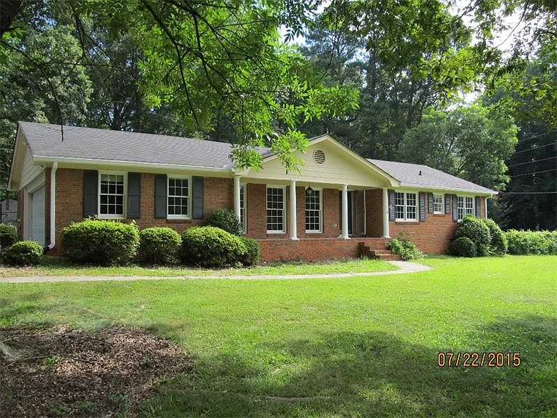 1st image of 2678 Hickory Trl