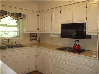 4th image of 411 E Richardson Cir