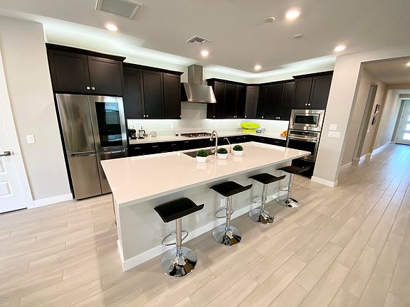 5th image of 7440 W Maya Way
