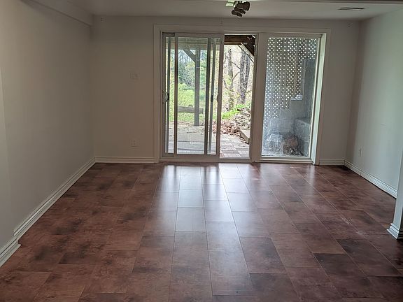 5th image of 103 River Rd #Basement