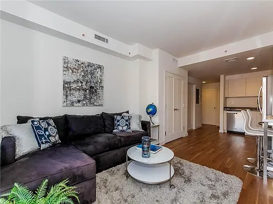 Sold by Avenue Sotheby's International Realty | media 1