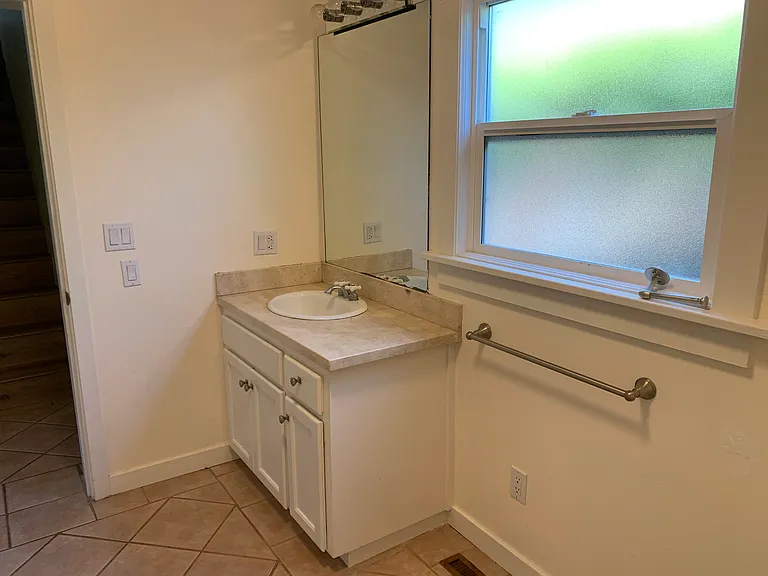 117 Grover Ln — Photo 11