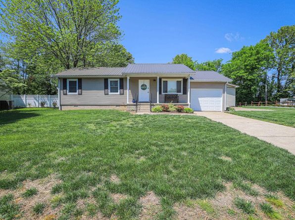 4745 Craven Dr, West Paducah, KY 42086
