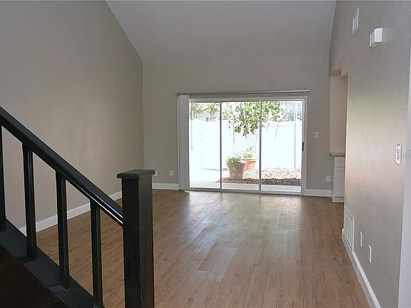 4th image of 4056 E Maryland Pl