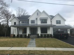 37 Halsted Pl, Rye, NY 10580