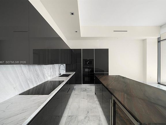5th image of 1451 Brickell Ave #5302
