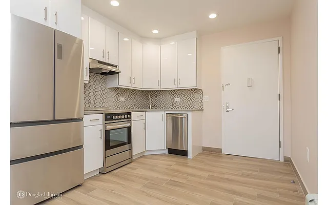 Rented by Douglas Elliman | media 51