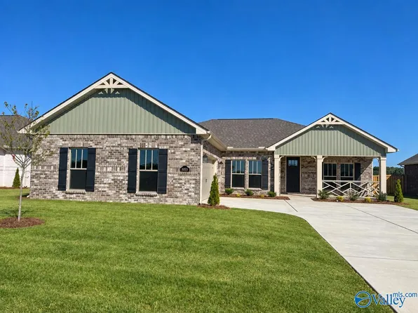 1055 Maplehurst St, Decatur, AL 35603