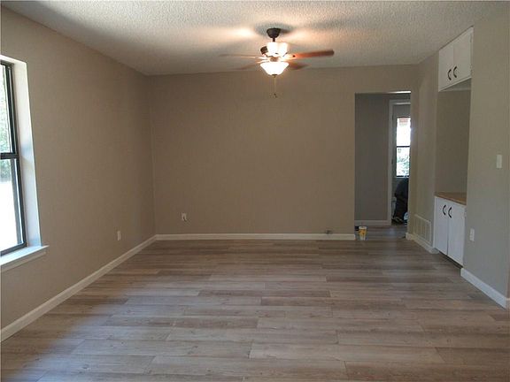 4th image of 1329 Johnnie Ave