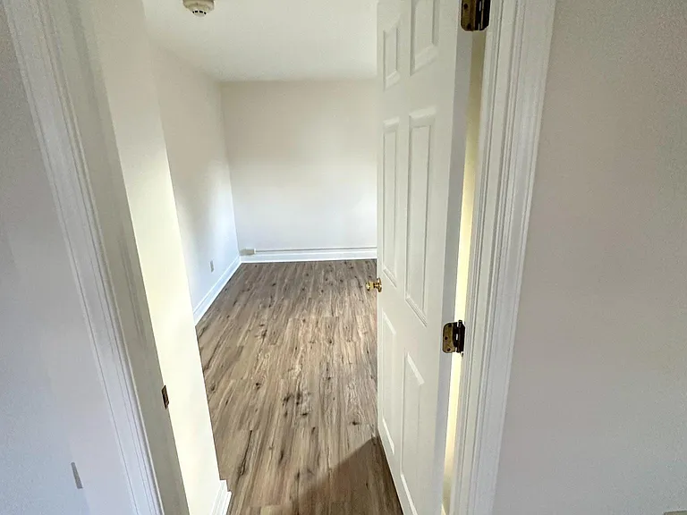 133 Cattell St #5 — Photo 2