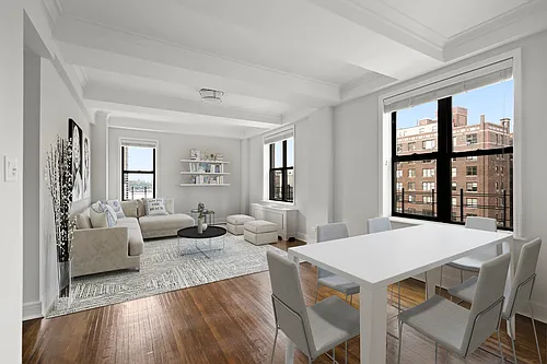 210 W 70th St #1403 Photo 1