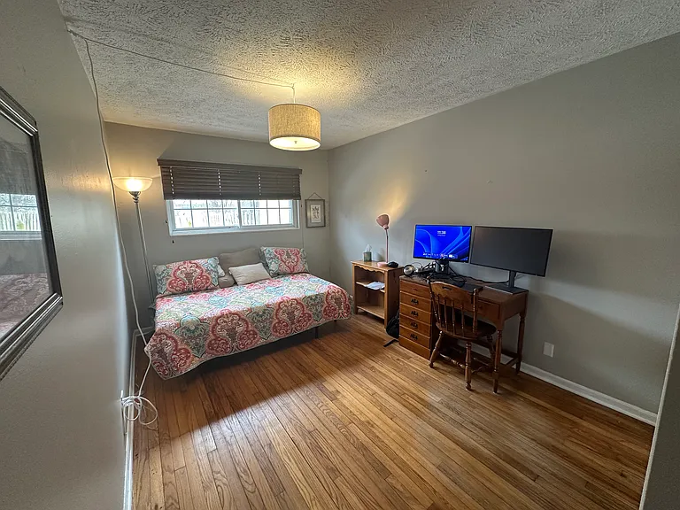 10663 N Park Ave — Photo 20