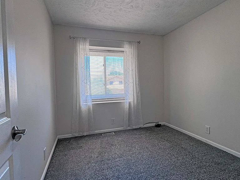 13327 Hascall St — Photo 23