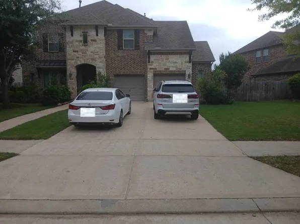 5127 Heather Meadow Ln, Sugar Land, TX 77479
