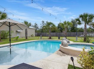 490 Quail Hollow Blvd, Chipley, FL 32428