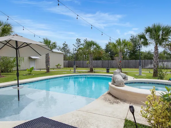 490 Quail Hollow Blvd, Chipley, FL 32428