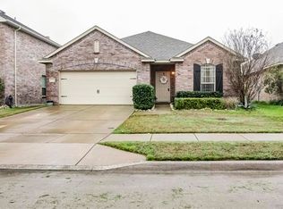 5825 Deck House Rd, Fort Worth, TX 76179