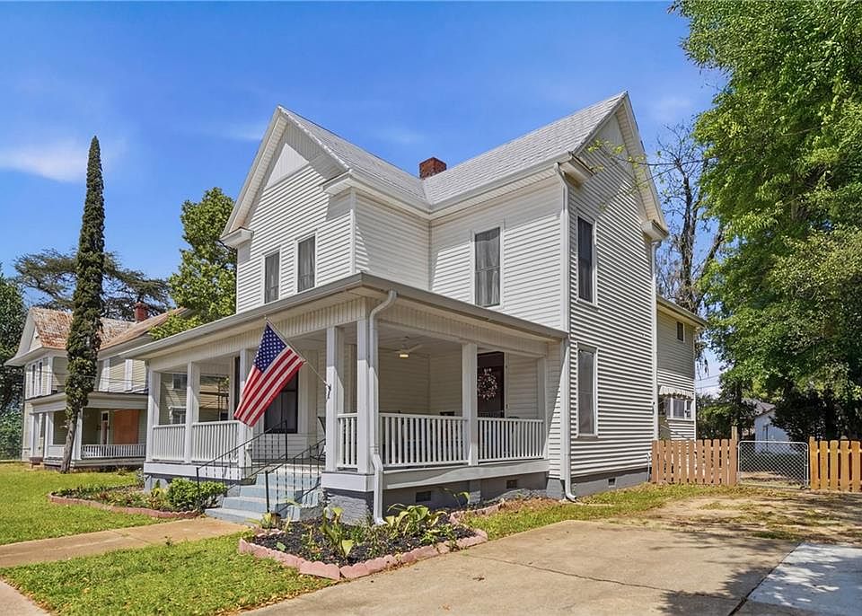 1st image of 409 E Evans St
