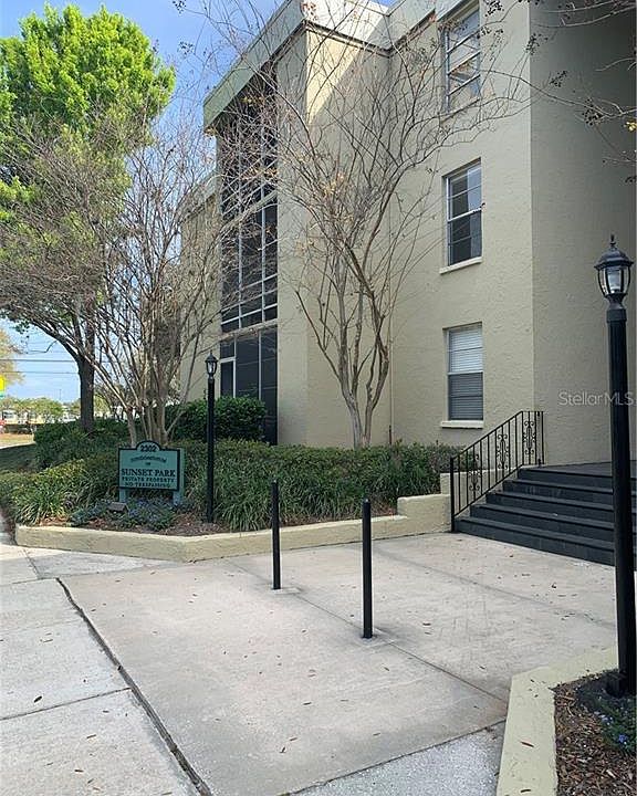 1st image of 2302 S Manhattan Ave APT 207