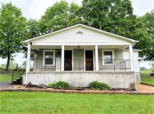 105 Summit Dr, Covington, VA 24426