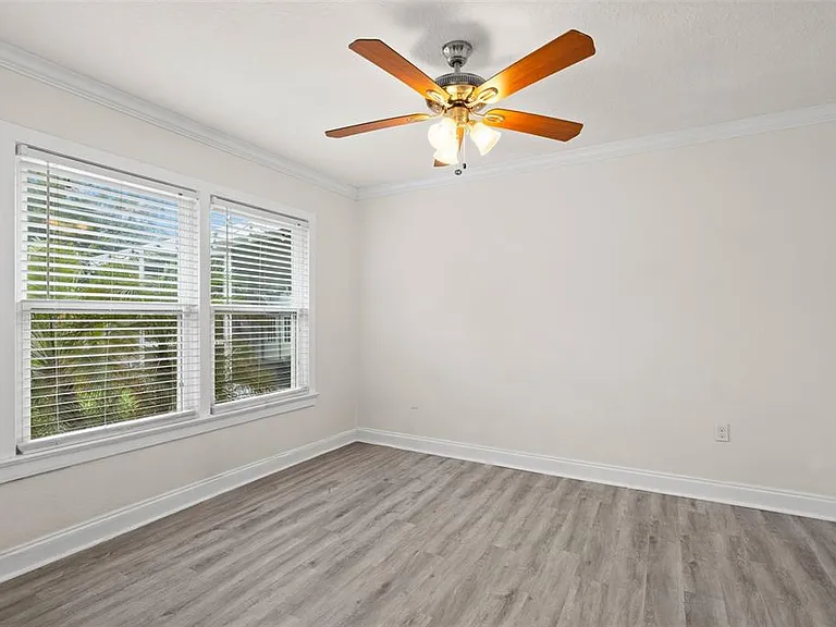 3822 W Euclid Ave — Photo 8