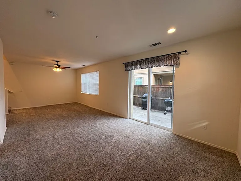 9137 Arbol Del Rosal Way — Photo 5