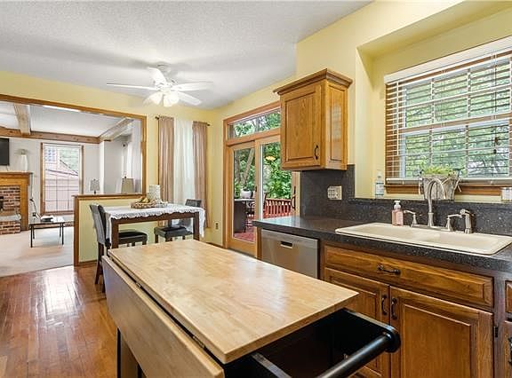 3rd image of 9013 W 125th Ter