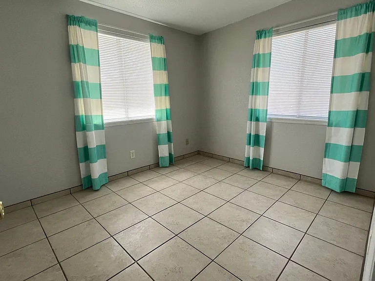 1355 Roosevelt St — Photo 16