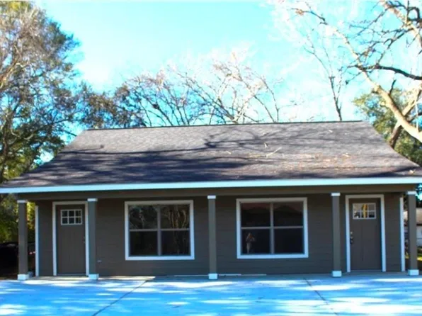 3506 Brooks St #A, Dayton, TX 77535