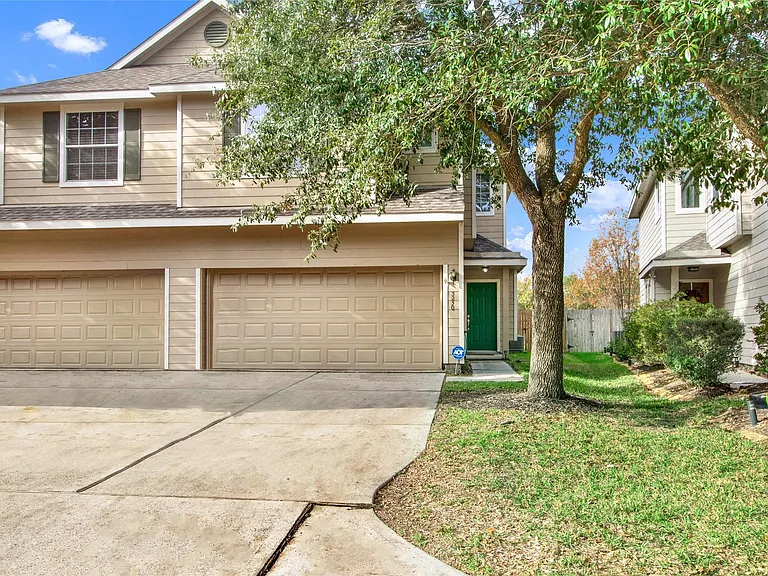3250 Palston Bend Ln — Photo 1