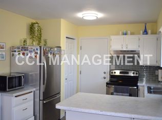 5270 Summer Ridge Dr, Madison, WI 53704