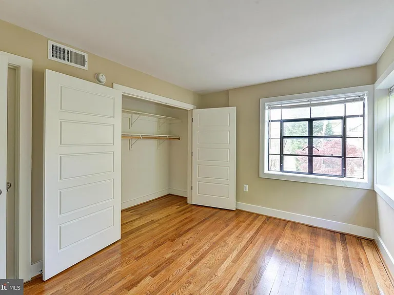 2911 Newark St NW #1 — Photo 4