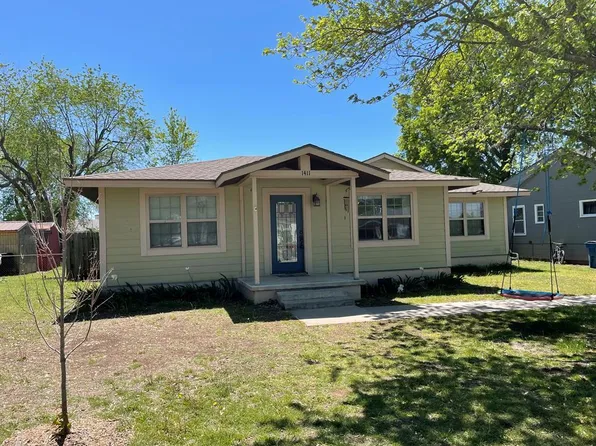 1411 W 1st St, Coffeyville, KS 67337