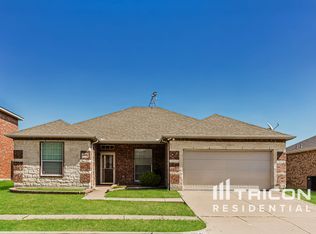 8217 Atherton St, Arlington, TX 76002