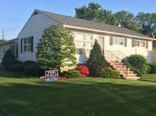 9 Webster Dr #L-1, Dunmore, PA 18509