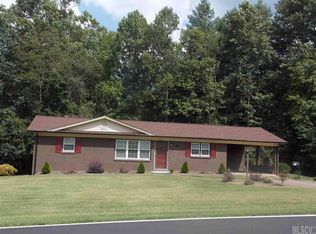 2847 Taylorsville Rd, Lenoir, NC 28645