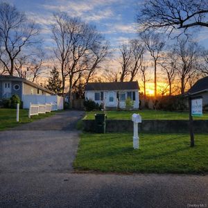 12 Cedarhurst Avenue, Selden, NY, 11784