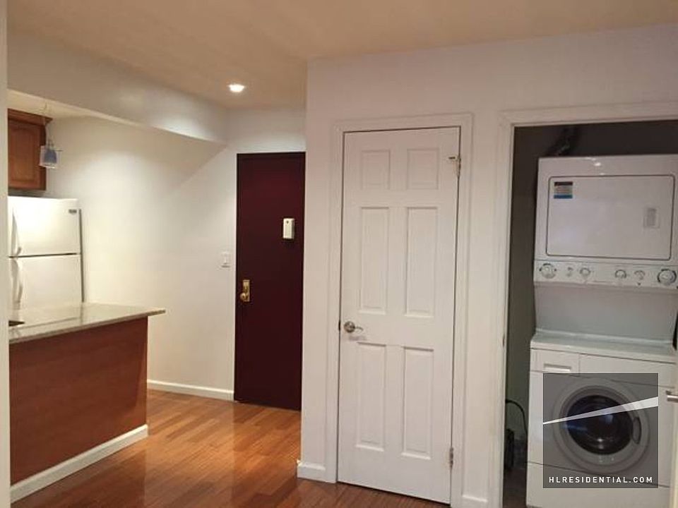 2nd image of 4333 42nd St