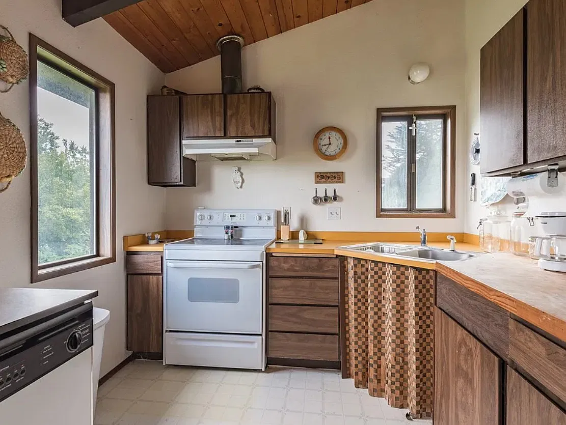 2 bed, 1200 sqft, $1,800 — Photo 3