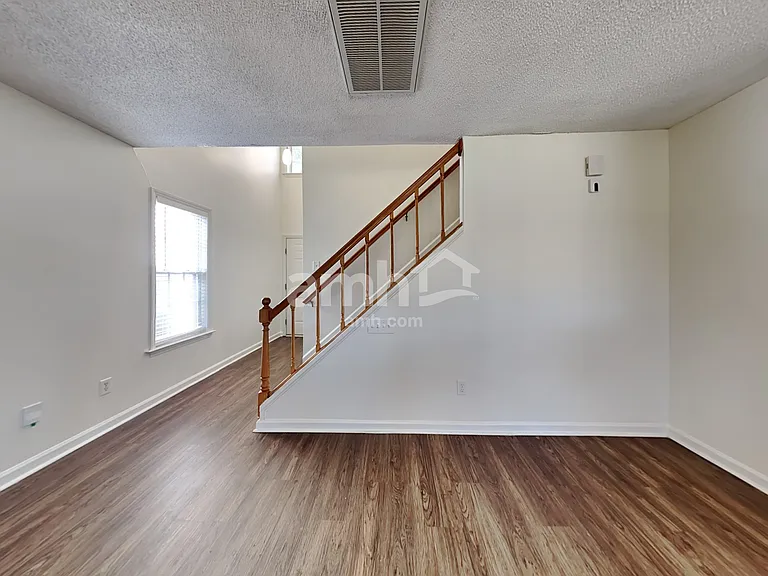 5464 Grand Traverse Dr — Photo 6