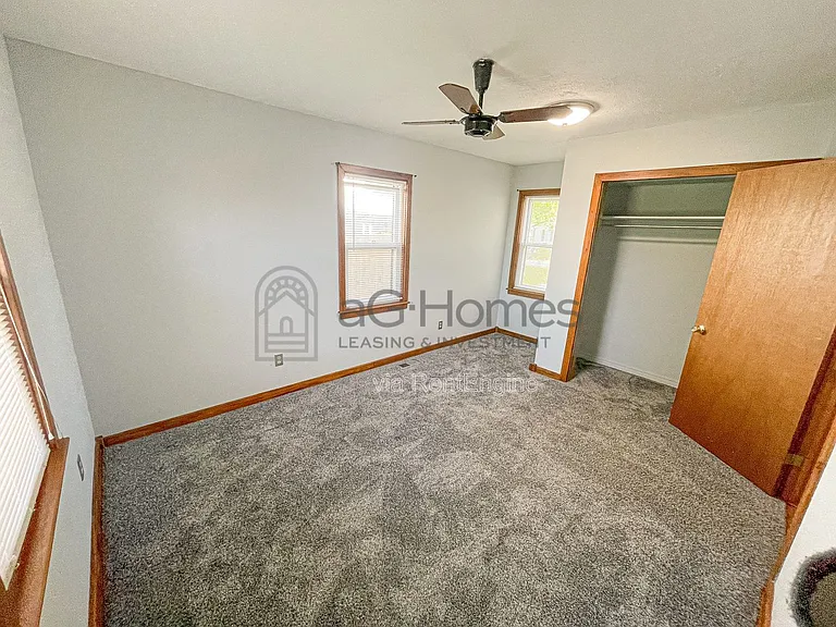 317 W Peach St — Photo 15