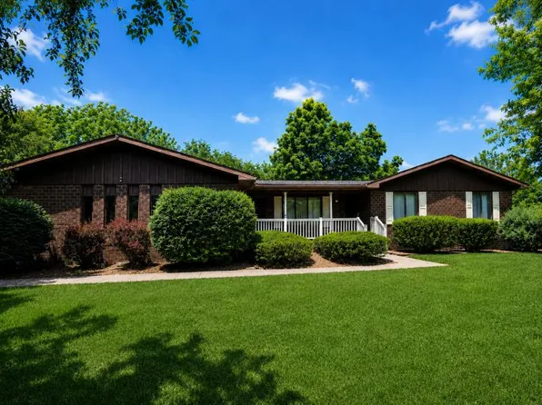 1164 Mary Jane Ct, Caro, MI 48723