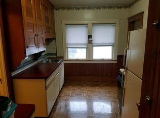 1301 W 89th St, Cleveland, OH 44102