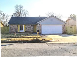 10822 E 26th St, Tulsa, OK 74129