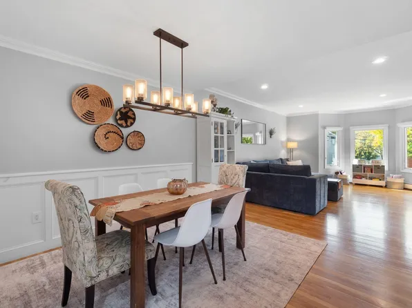 18 Grand St, Weehawken, NJ 07086
