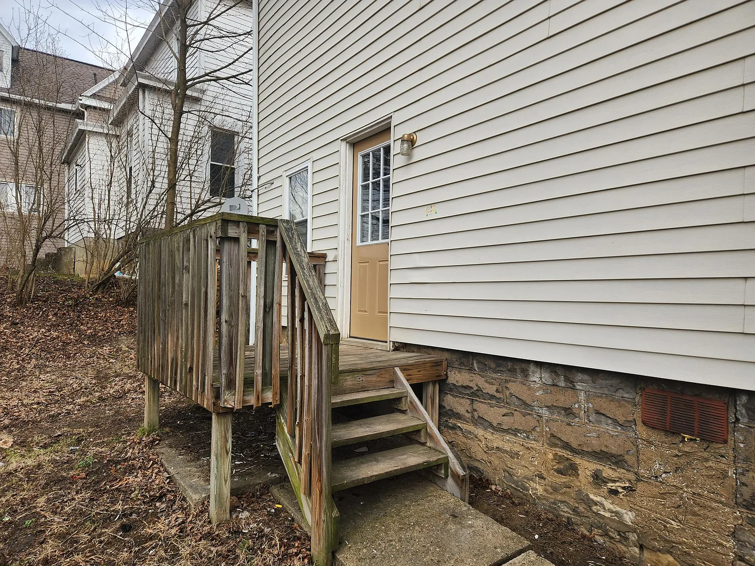 410 S Monroe St APT 2 photo 1