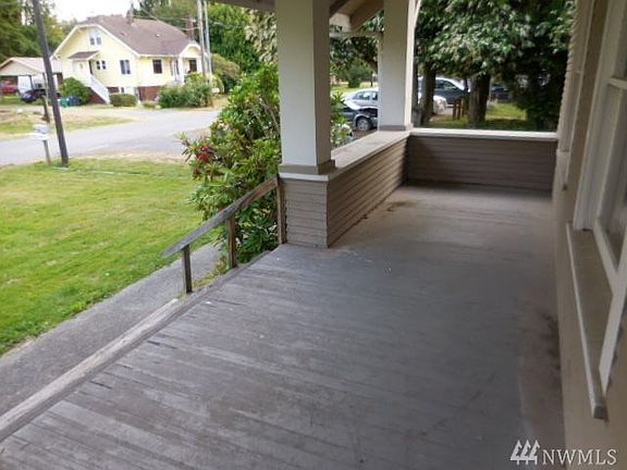 4th image of 43 Willow Ln