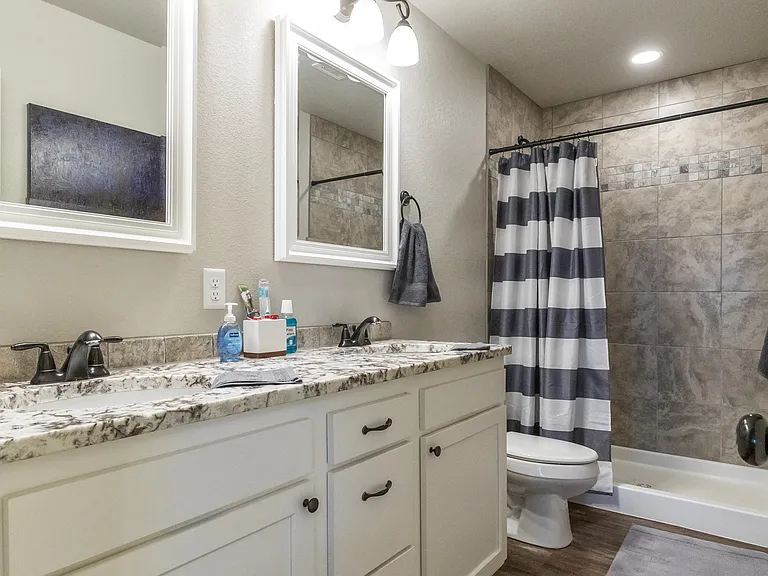 144 Carriage Hills Pkwy — Photo 13